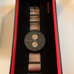 MVMT VOYAGER SERIES - 42 MM DESERT